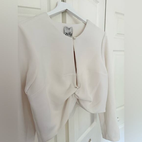 NWT BHLDN Zeta Erika Top Ivory White Long Sleeve Pearl Blouse Size 10 - Picture 9 of 9